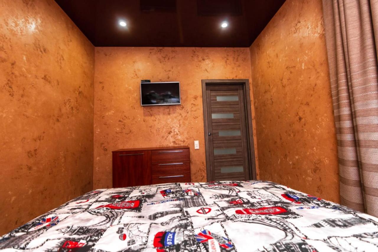 Loft Apartment On Svobody カーミヤンシケ エクステリア 写真